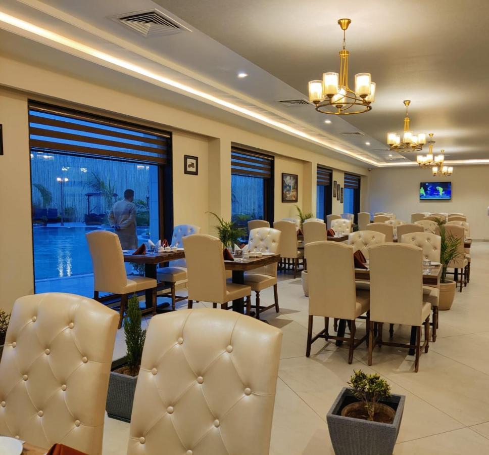 The Imperial Prime Clarks Inn Suites, Bhilwara Exterior photo