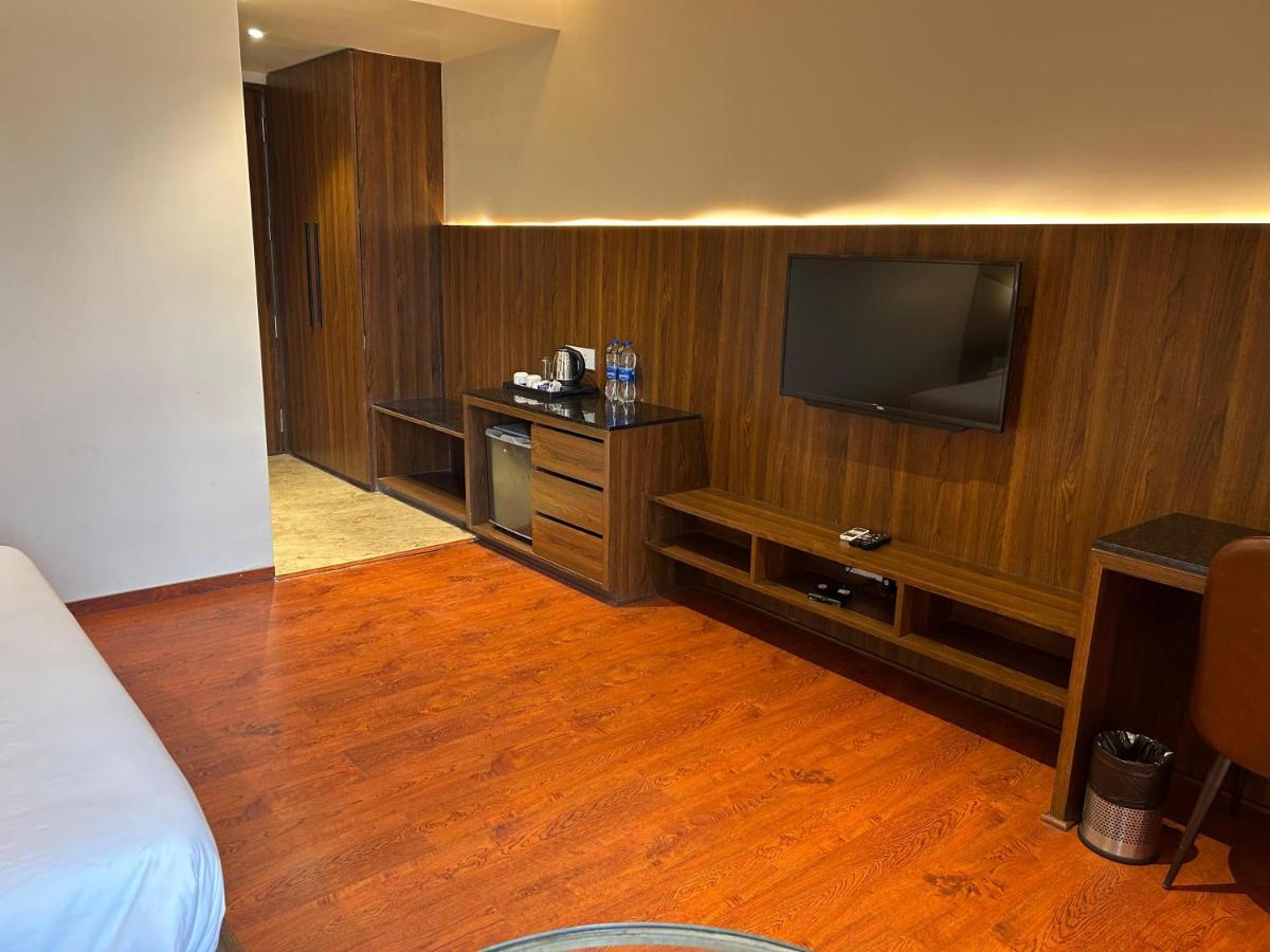 The Imperial Prime Clarks Inn Suites, Bhilwara Exterior photo